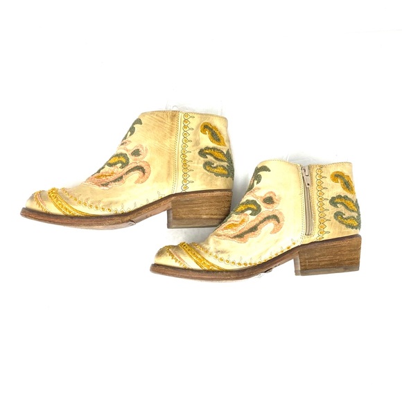 Bryan Blake Booties - Picture 7 of 8